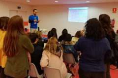 TrasTEA 2018: demostración Cómo configurar Proloquo2Go y empezar a modelar lenguaje – Assistiveware