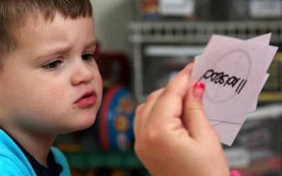 ¿Cómo se trabaja con niños con TEA?