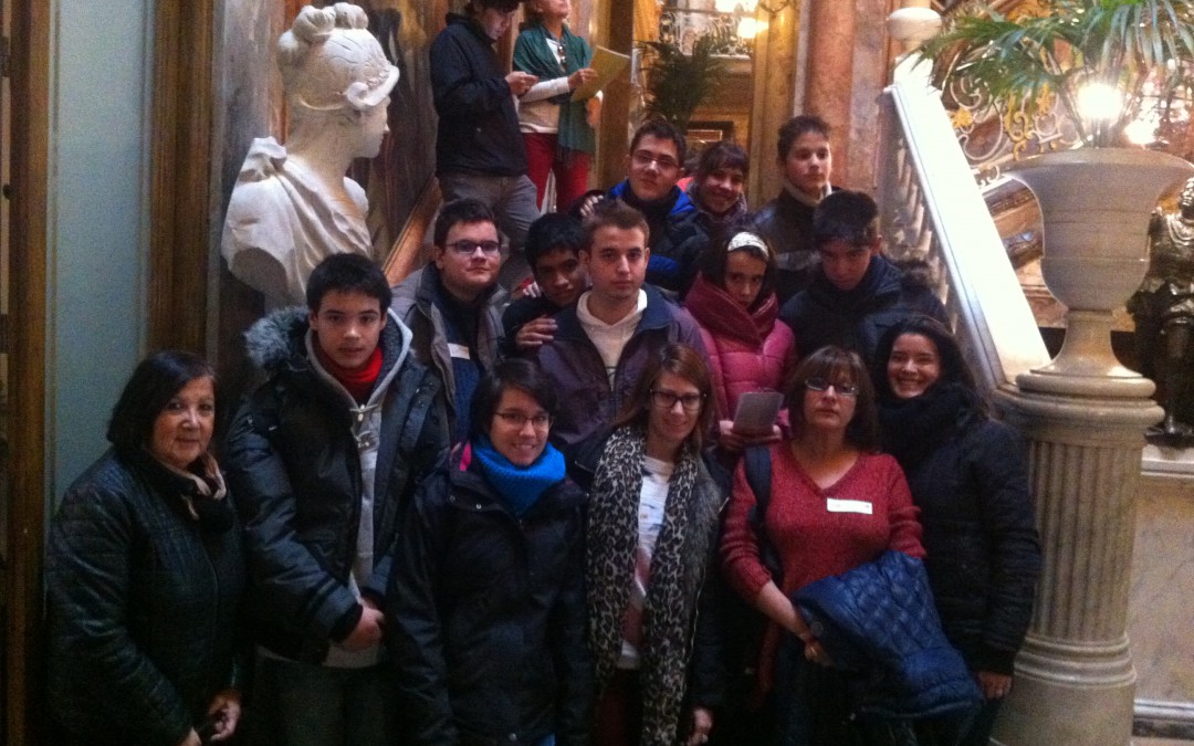 Un grupo de jóvenes de la Asociación ProTGD visita el Museo Cerralbo