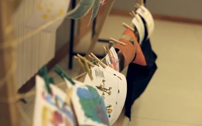 Más de 280 obras ‘mail art’, para sensibilizar sobre el autismo