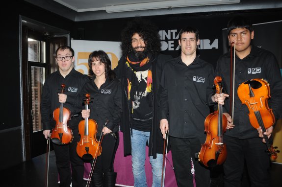 El músico Ara Malikian colabora en proyecto con personas con discapacidad intelectual