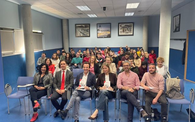 Federación Autismo Madrid presenta la «Guía de Empleo y Autismo» en el Ayuntamiento de Leganés